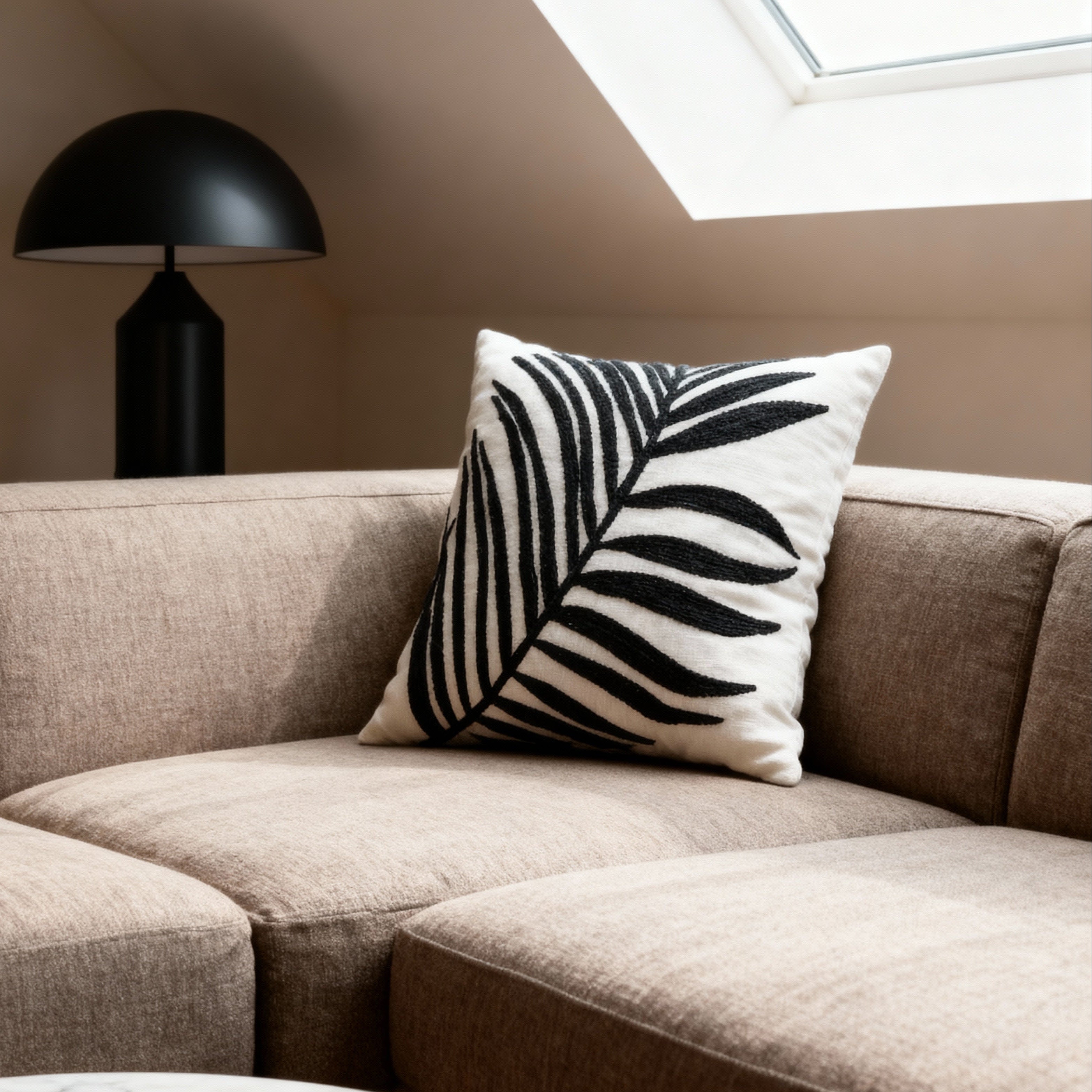 Palm Noir Cushion Cover