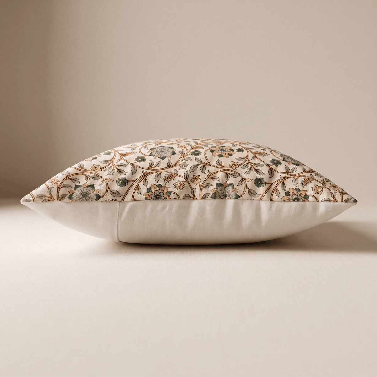 Wandering Vine Cushion Cover